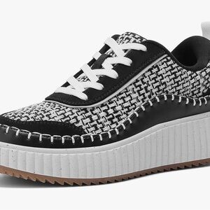 Universal thread sneakers